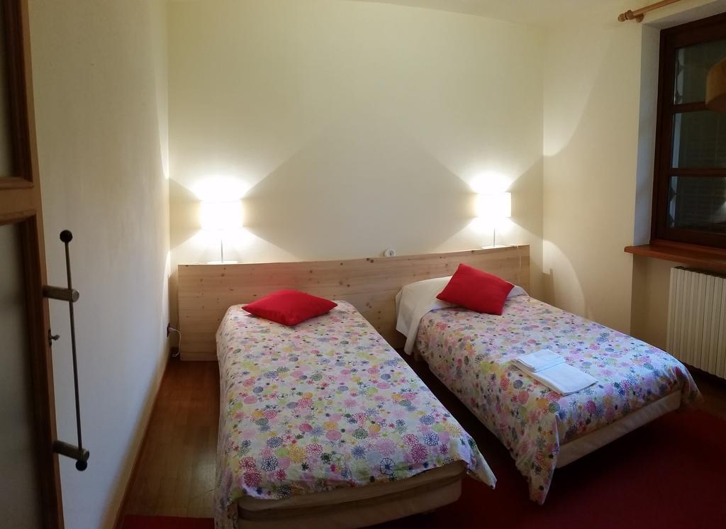 La Casa In Collina Apartment Alba  Ngoại thất bức ảnh